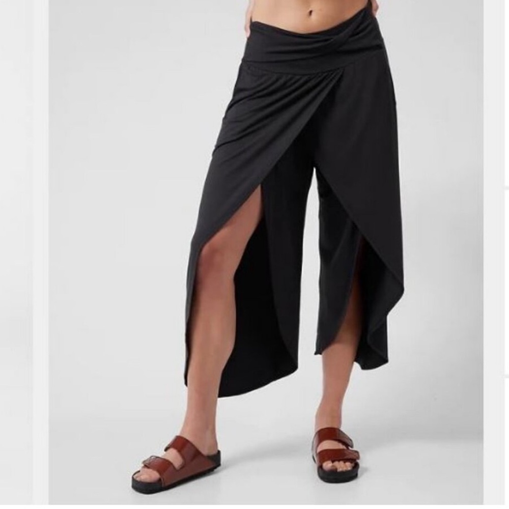 Super comfy Athleta release pants
